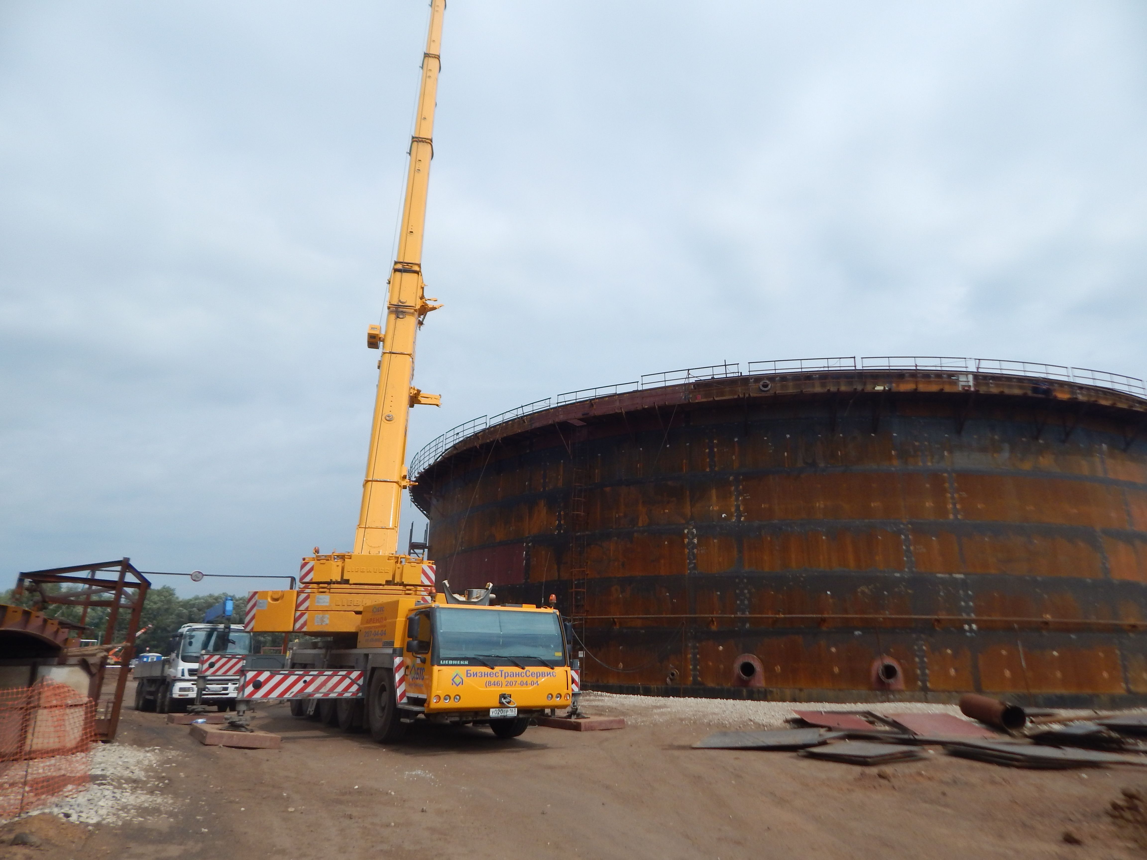 Спецпредложение на аренду тяжеловесов Liebherr LTM